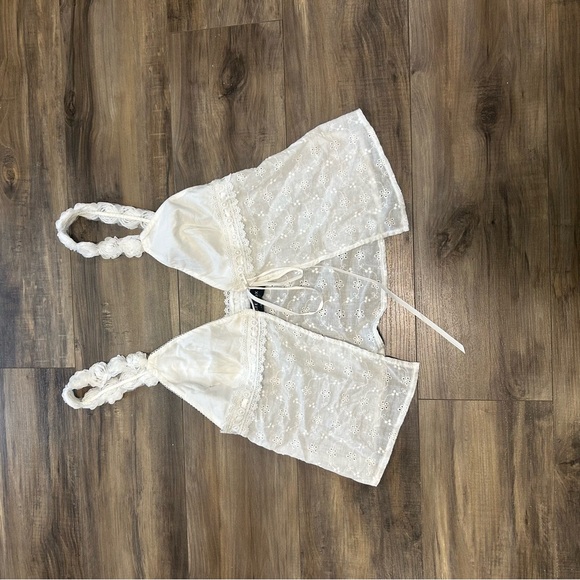 White Fox White Lace Top - Picture 2 of 5